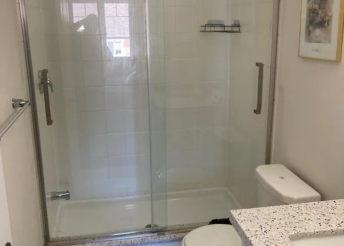 Family Private Bathroom Twin Room